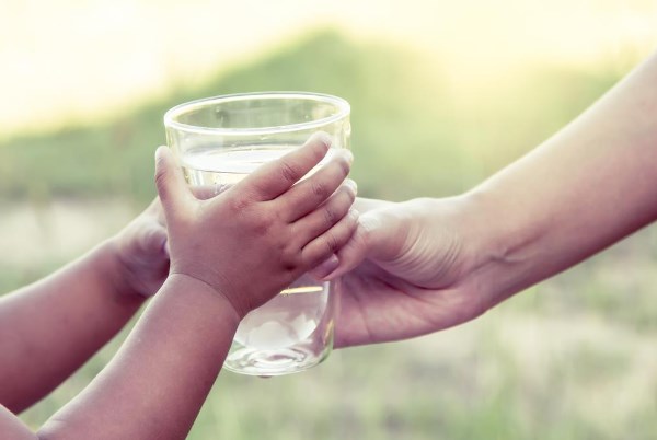 How Many Ounces Of Water Should I Drink A Day